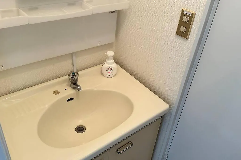 Warmhome-Hirai2F Tokyo 0*,